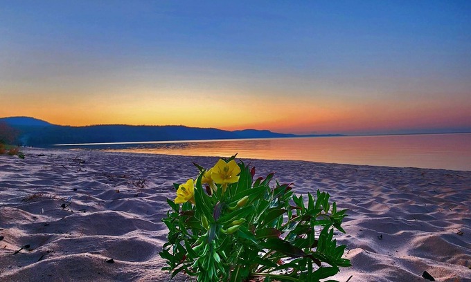 Bete Grise House | *Experience Relaxation at our Lakeside Retreat and First-Class Ski Resort*