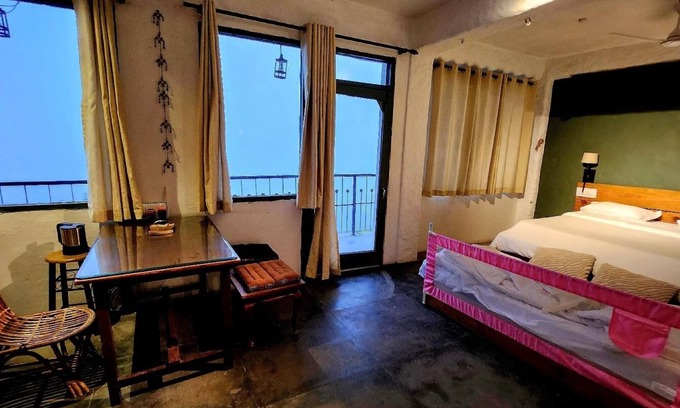 Dharamshala Bed & Breakfast | Experience the beauty of nature at Bímil/East. Relax in our cozy bed & breakfast