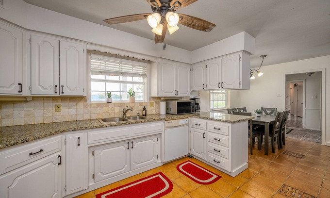 Westminster House | Experience the farmhouse on a ranch with a Lake view