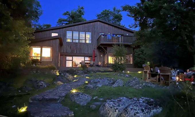 Kawartha Lakes Cottage | Experience the Ultimate Family Getaway at our cottage on Balsam Lake