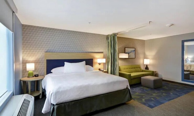 Alpine Center Hotel | Explore, Rest, Enjoy: FREE Breakfast and Parking, Onsite Pool, Pets Allowed