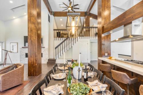 Alpine Meadows House | Explorer by AvantStay Close to Slopes Game Room Guest Suite Hot Tub