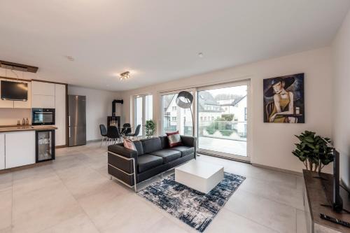 Boeblingen Apartment | EXQUIS Luxus Apartment USM I Kamin I Terrasse I Parkplatz I Mercedes