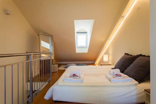 Santos Apartment | Exquisit Flat Left