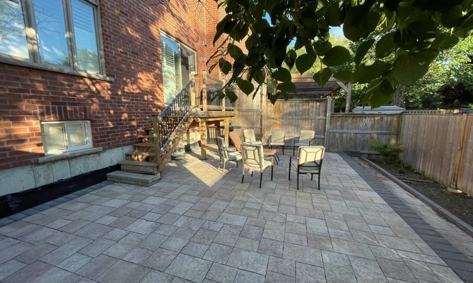 Richmond Hill House | Exquisite 4 BDR Home with Office and Parking near Lake Wilcox