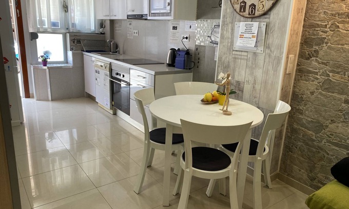Badalona House | EXQUISITE ACCOMMODATION DOWNTOWN ALL SERVICES