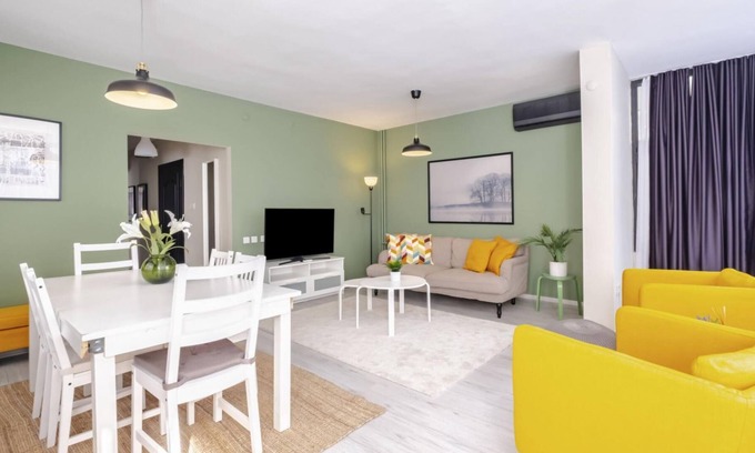 Goztepe Apartment | Exquisite Central Flat near Bagdat Street