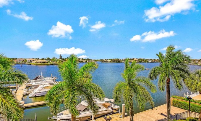 Marco Island House | Exquisite condo with unique balcony and bay views