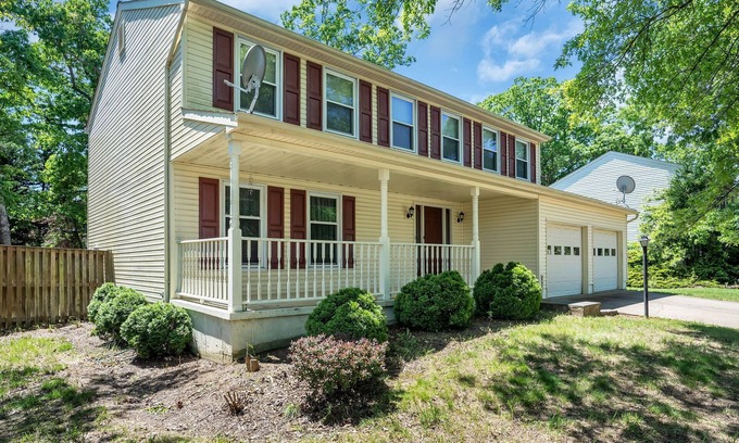 Fairfax House | Exquisite & Immaculate 5BD