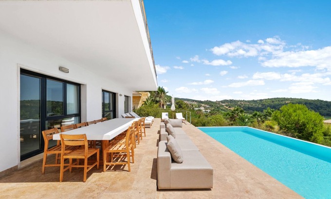 San Roque Villa | Exquisite Luxury Villa in Sotogrande with magnificent sea views