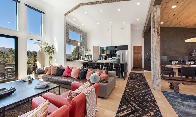 Carbondale House | Exquisite Modern Home With Koi Pond, Hot Tub, Near Basalt & 25 Min to Aspen!