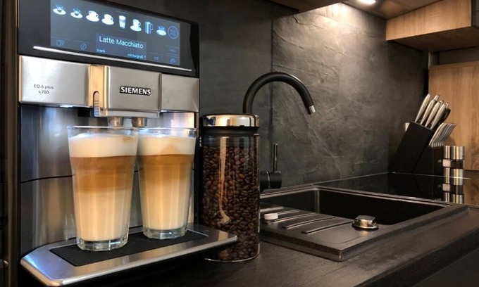 Gohlis-Mitte Apartment | ♛ EXQUVISIT ♛| Complete suite | Fully automatic coffee machine