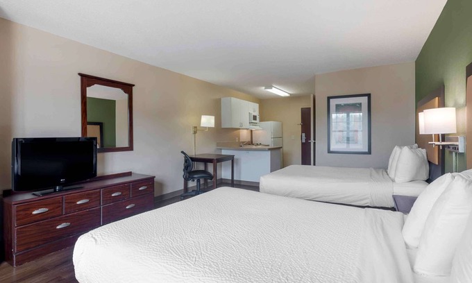 Buford Highway Hotel | Extended Stay America Select Suites - Atlanta - Clairmont