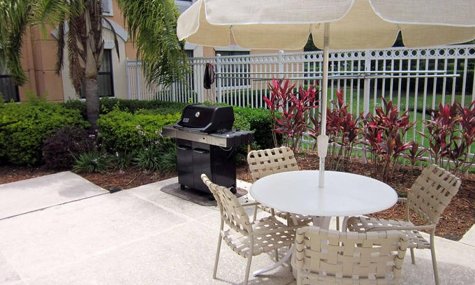 Fairvilla Hotel | Extended Stay America Suites Orlando Maitland 1776 Pembrook
