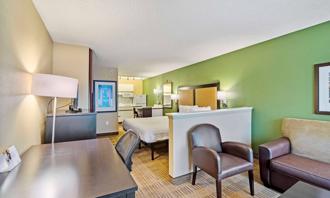 Reston Hotel | Extended Stay America Suites Washington DC Reston