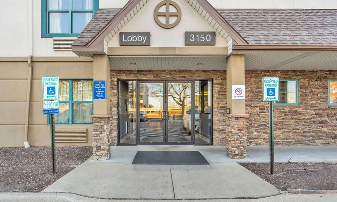 Downers Grove Hotel | Extended Stay America Select Suites Chicago Downers Grove