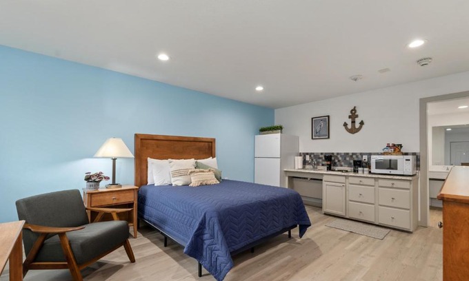 Gun Barrel City Hotel | Extended Stay Gun Barrel City