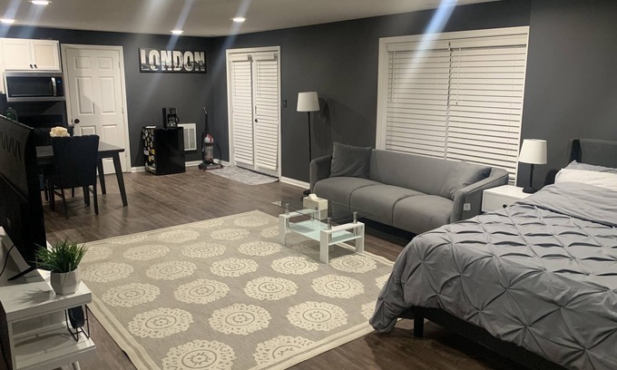 Indianapolis Apartment | Extended Stay Lake View Newly Remodeled Studio Apartment!