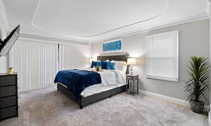 Wasco House | Extended Stay - Schaumburg FHS Rental
