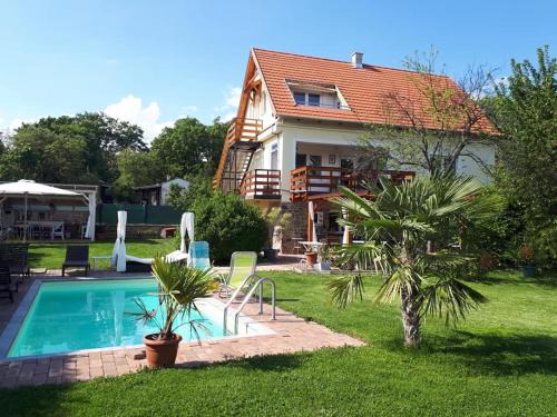 Balatonszepezd Apartment | Fülöp Villa Apartmanház
