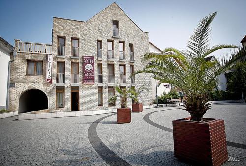 Baja House | Főtér Panzió