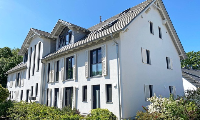 Thiessow Apartment | F: House Windrose Whg 03 Beach oasis with terrace - House Windrose Whg 03