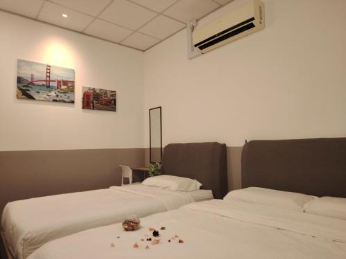 Taman Desa Tebrau House | F02 CoLiving Tebrau City 6min walk to AEON & Toppen & Ikea