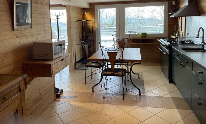 Quintal Apartment | F1 apartment 10 minutes from the city in the countryside