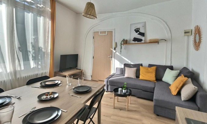 Evreux Apartment | F2 LA PAUSE EBROICIENNE PROXIMITE GARE