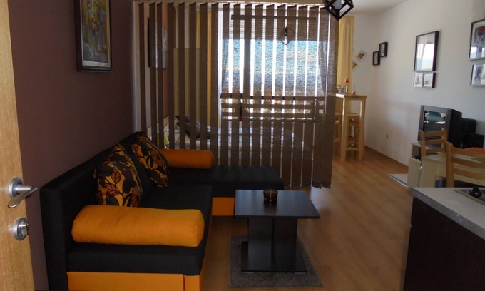 Razlog Condo | F307 Studio Aspen Golf Resort Bansko