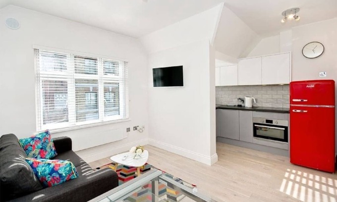 Soho Apartment | F5G sleeps 3 Convenient 1 bed sofabed wifi