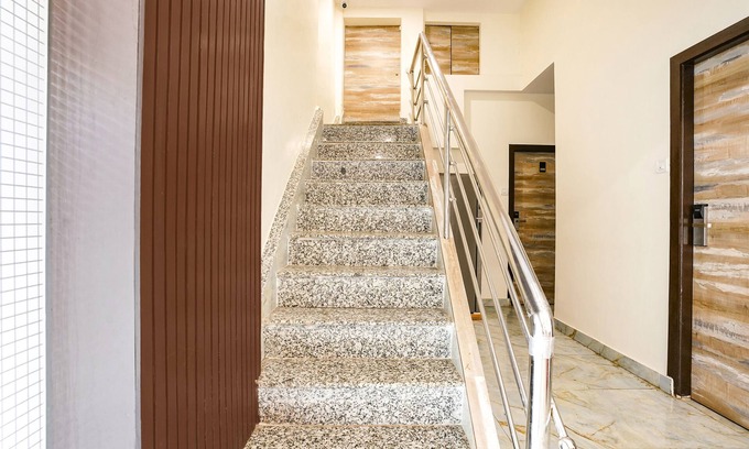 Jogeshwari West Hotel | Fabexpress Good Luck Residency