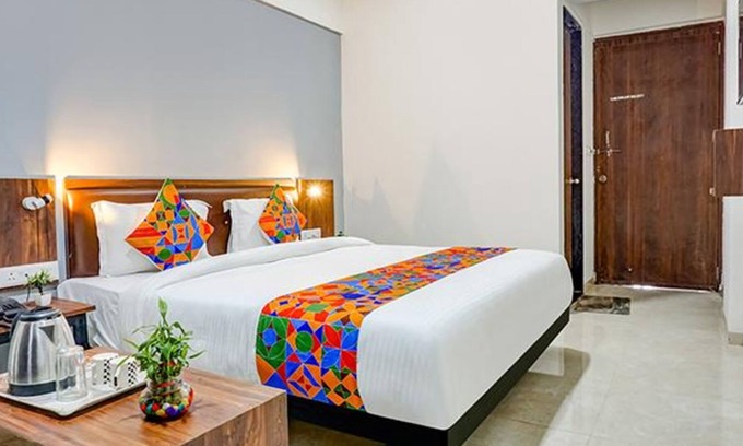 Wakad Hotel | Fabhotel Ambience Executive