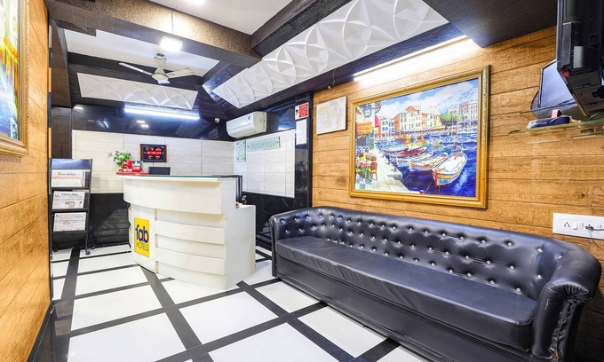 Paldi Hotel | Fabhotel Apple Inn