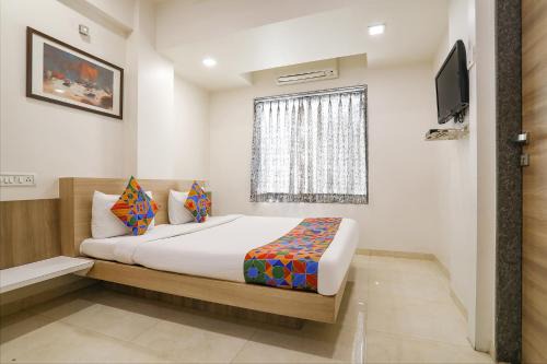 Nashik Hotel | FabHotel Balaji Inn - Panchwati