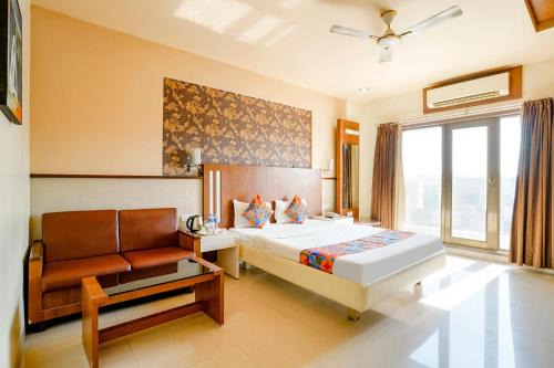 Panvel Hotel | FabHotel Devanshi Inn