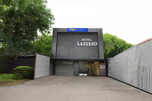 Faridabad Hotel | FabHotel Lazeeno