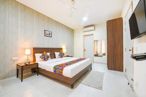 Sector 39 Hotel | FabHotel Mikado Palace