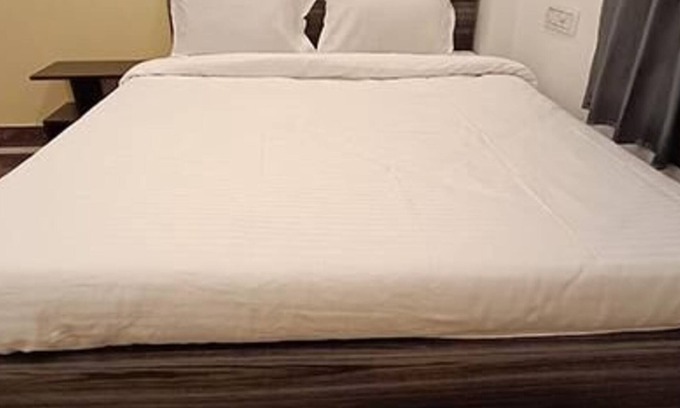 Diamond Harbour Hotel | Fabhotel Ocean Bird