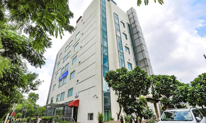 Sector 14 Hotel | FabHotel Prime Gren Ville