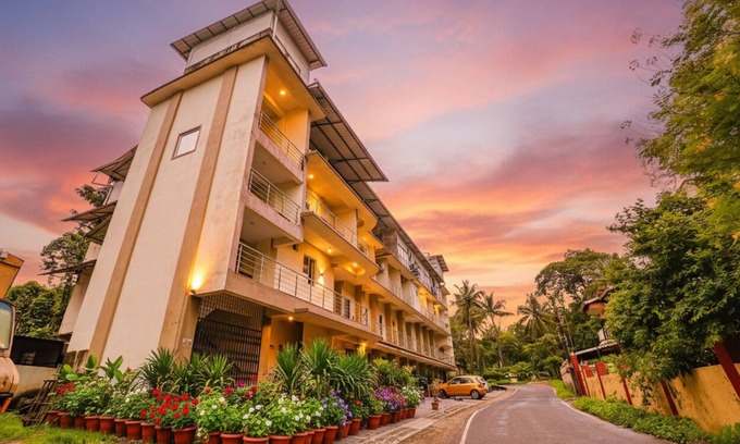 Ella Hotel | Fabhotel Prime Swarnam, Old Goa