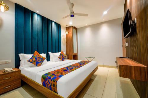 Ludhiana Hotel | FabHotel Rolt