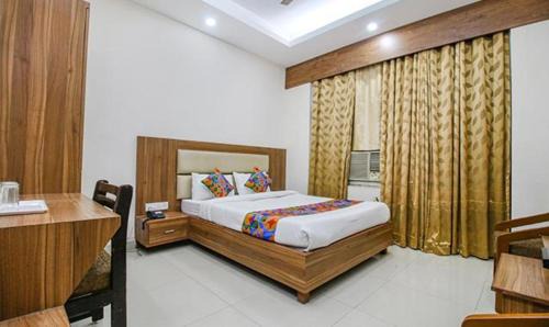 Bhopal Hotel | FabHotel Silver Inn I