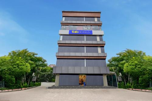 Serilingampally Hotel | FabHotel Yendluri's Abode