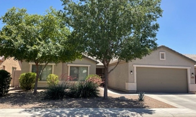 Maricopa House | Fabulous 4 bed 2 bath ranch style home.
