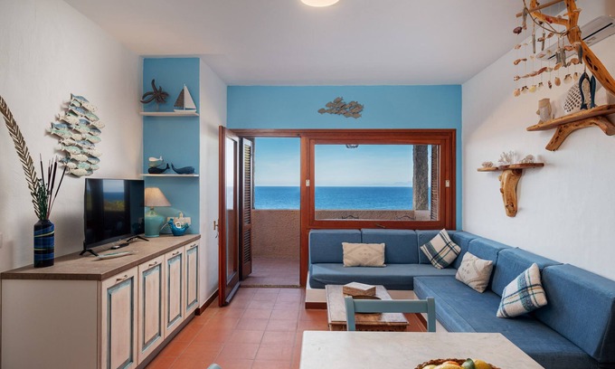 Costa Paradiso House | Fabulous apartament with terrace by the sea