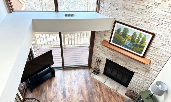 The Galena Territory Condo | Fabulous Lake Links Loft with 2-bedrooms in picturesque Galena