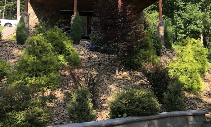 Grassy Creek House | Fabulous Log Cabin on the River! Available for long term rent.