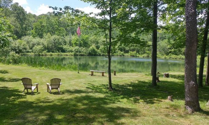 Jamestown Cabin | FABULOUS PRIVATE GETAWAY CHALET IN THE WOODS BEMUS POINT NY nNOT JAMESTOWN !