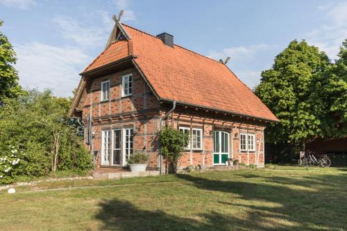 Kirchlinteln House | Fachwerk-Ferienhaus, Ruhe auf dem Land, Haustiere willkommen, Leihfahrräder, 24-7 check in